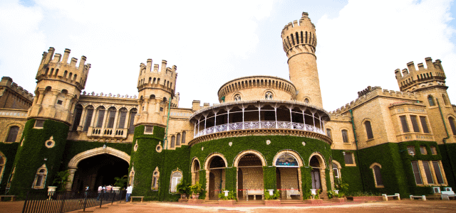 How does an expat see India from outside India?